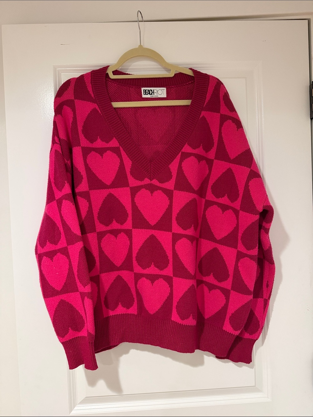 Beach Riot Hot Pink & Magenta Heart-Print V-Neck Sweater